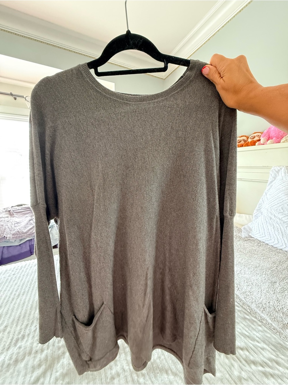 tea n rose Charcoal Crewneck Sweater with Front Pockets